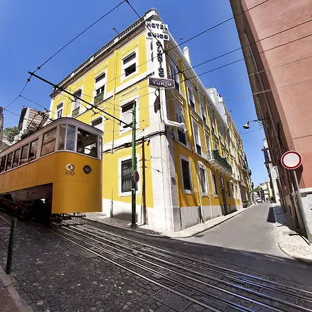 ホテル トゥリン レスタウラドーレス